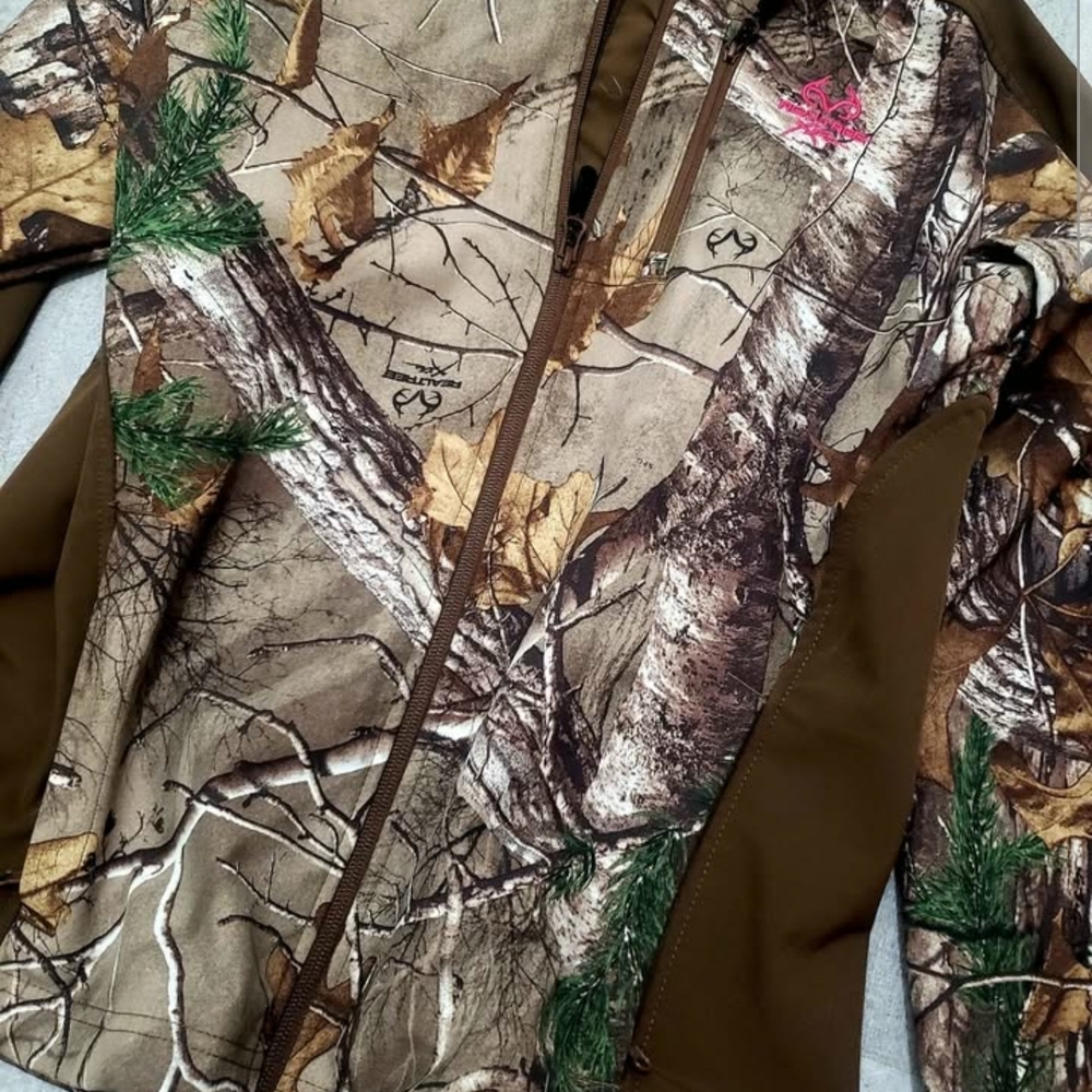 Realtree Brown Jacket with Black Accents